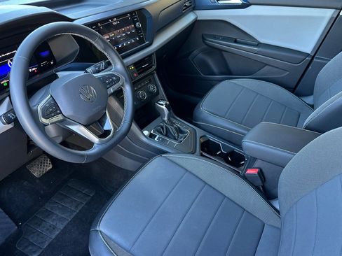 Used 2022 Volkswagen Taos SE image 10