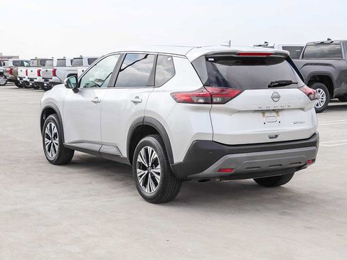 Used 2023 Nissan Rogue SV AWD/4WD image 8