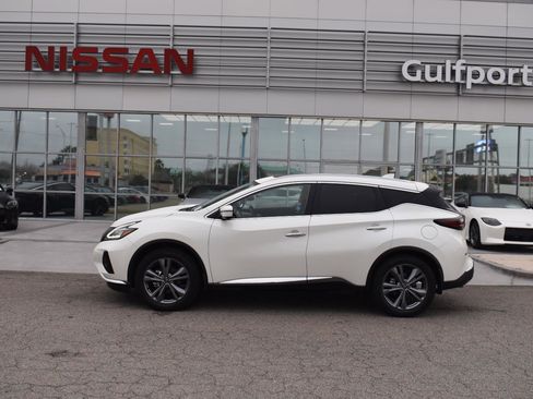 Used 2024 Nissan Murano Platinum w/ Cargo Package image 3