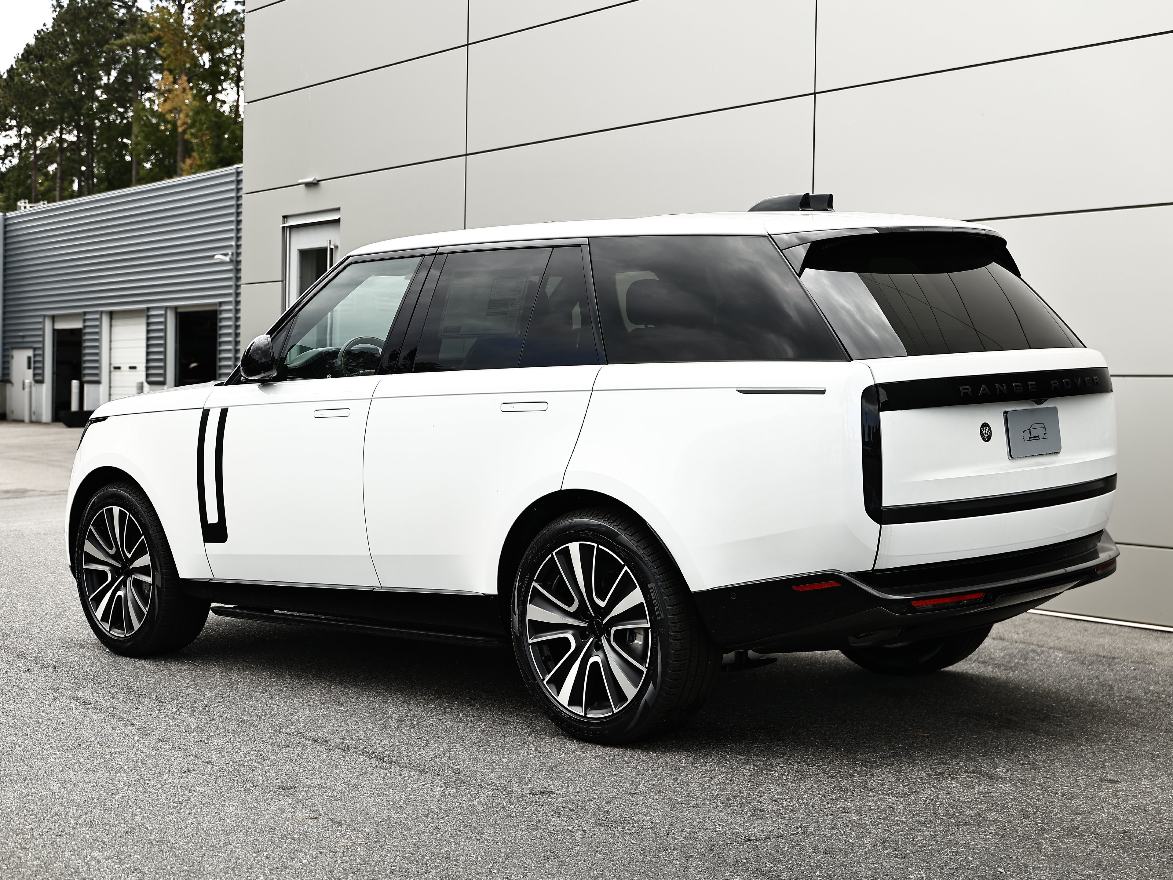 New 2026 Land Rover Range Rover SE AWD/4WD image 8