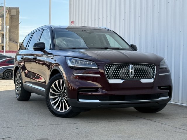 Used 2022 Lincoln Aviator Reserve w/ Elements Package Plus RWD image 2