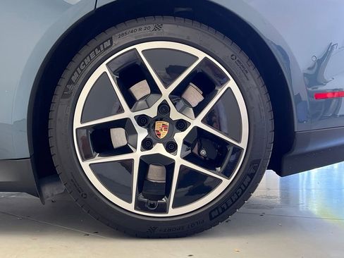 Certified 2025 Porsche Taycan RWD image 27