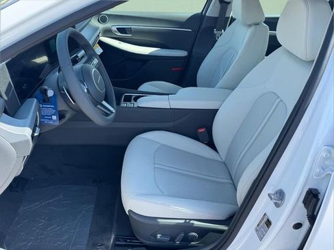 New 2026 Hyundai Sonata SEL FWD image 7