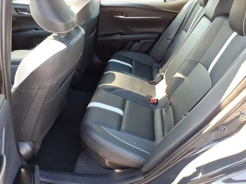 Certified 2025 Toyota Camry SE image 10