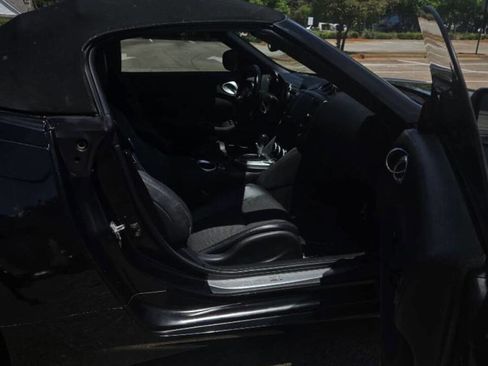 Used 2013 Nissan 370Z Touring w/ Sport Pkg RWD image 11