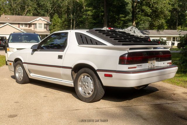 Used 1988 Dodge Daytona Shelby Z FWD image 6