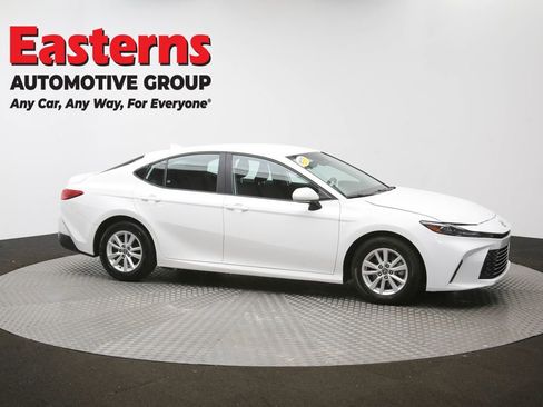 Used 2025 Toyota Camry LE FWD image 46