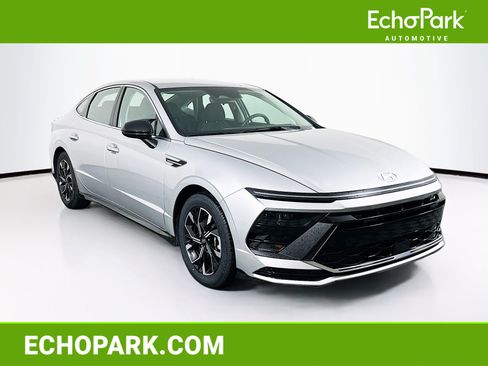 Used 2025 Hyundai Sonata SEL FWD image 1