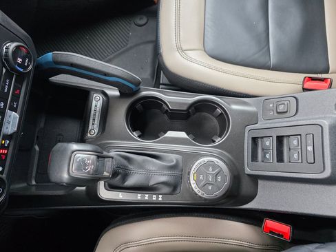 Used 2023 Ford Bronco Wildtrak AWD/4WD image 57