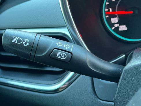 Used 2022 Chevrolet Equinox LS w/ LS Convenience Package image 33