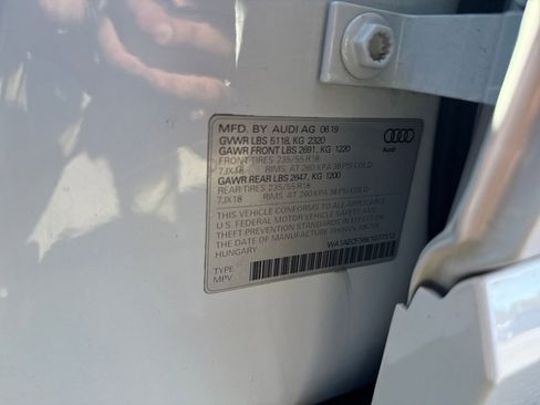 Used 2019 Audi Q3 2.0T Premium image 29