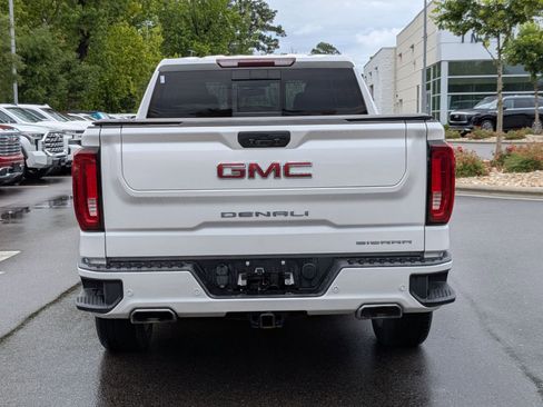 Used 2021 GMC Sierra 1500 Denali w/ Denali Premium Package AWD/4WD image 4