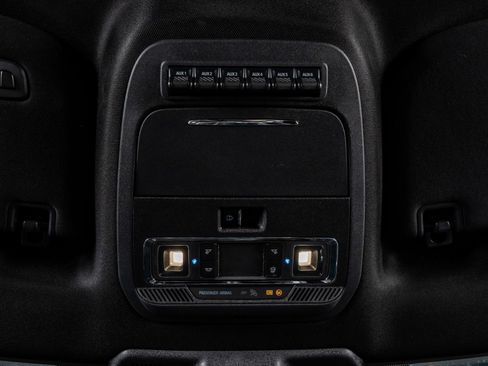 Used 2024 Ford F450 Platinum w/ FX4 Off-Road Package image 28