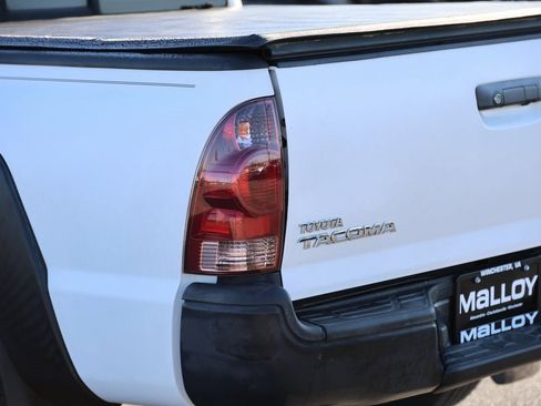 Used 2014 Toyota Tacoma PreRunner image 8