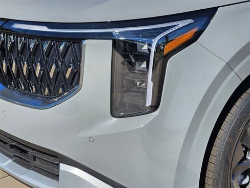 New 2026 Kia Carnival EX image 6