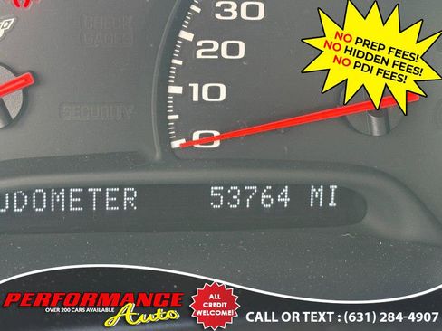 Used 2004 Chevrolet Corvette Coupe w/ Preferred Equipment Group RWD image 9