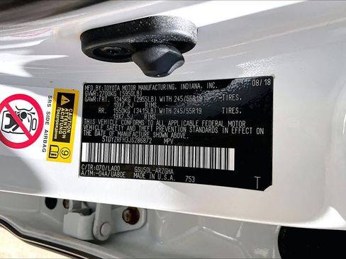 Used 2018 Toyota Highlander Limited FWD image 37