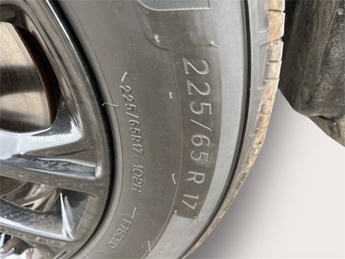 Used 2023 Jeep Cherokee Altitude Lux image 12