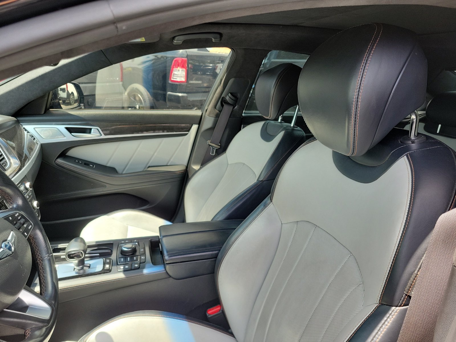 Used 2018 Genesis G80 3.3T Sport AWD/4WD image 11