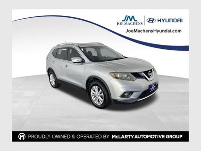 Used 2016 Nissan Rogue SV w/ SV Premium Package