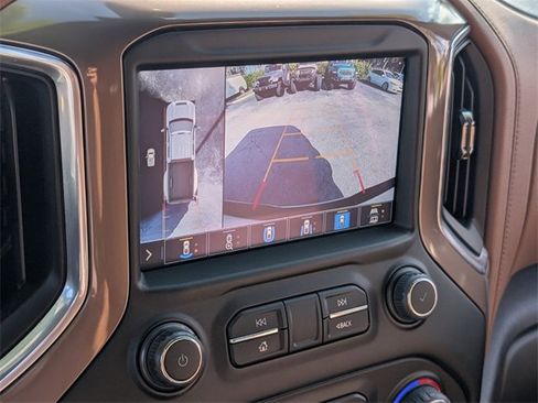 Used 2023 Chevrolet Silverado 3500 High Country w/ Technology Package image 26