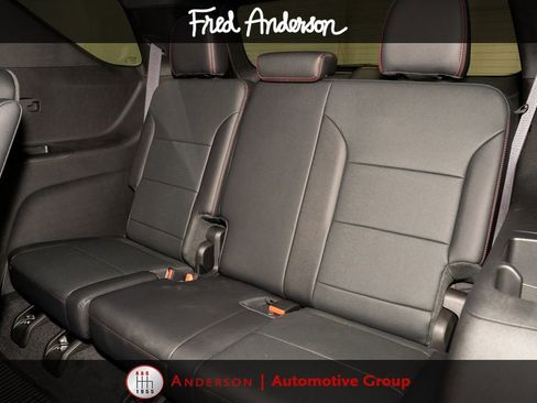 Used 2025 Chevrolet Traverse Z71 w/ Enhanced Driving Package AWD/4WD image 12