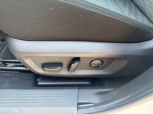 Used 2023 Nissan Rogue SV AWD/4WD image 10