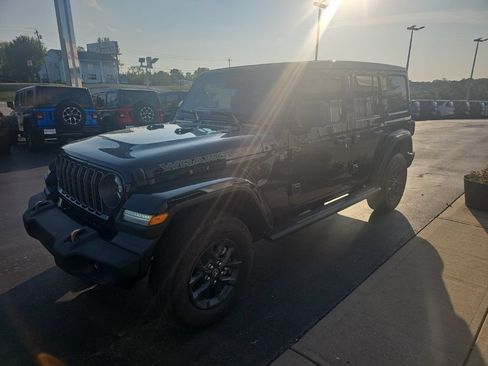 Used 2026 Jeep Wrangler Unlimited Sport AWD/4WD image 2
