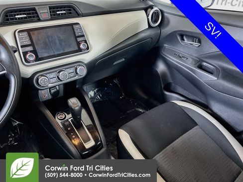 Used 2022 Nissan Versa SV FWD image 25