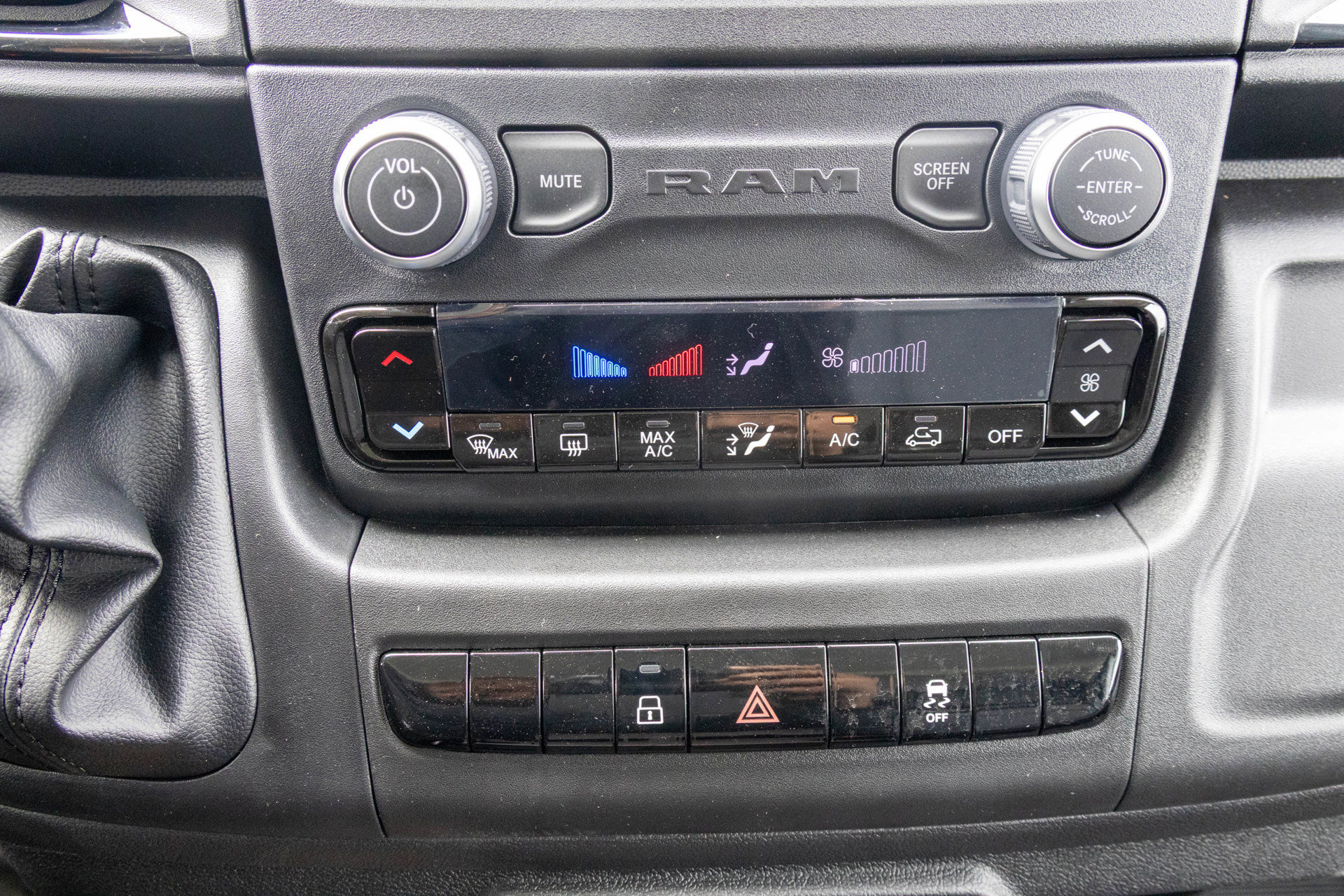 New 2026 RAM ProMaster 1500 w/ Convenience Group FWD image 17