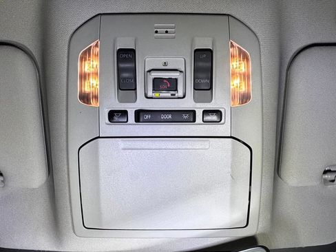 Certified 2023 Toyota Highlander XLE AWD/4WD image 43