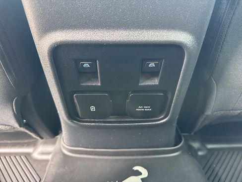 Used 2023 Ford Bronco Outer Banks image 11