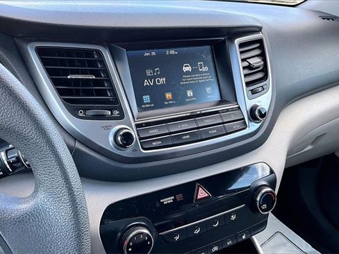 Used 2018 Hyundai Tucson SEL image 22