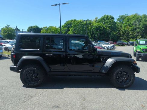 Used 2023 Jeep Wrangler Unlimited w/ Cold Weather Group AWD/4WD image 7
