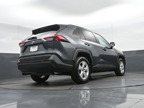 Used 2020 Toyota RAV4 XLE image 34