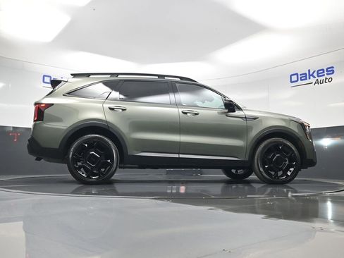 Certified 2025 Kia Sorento SX Prestige image 50