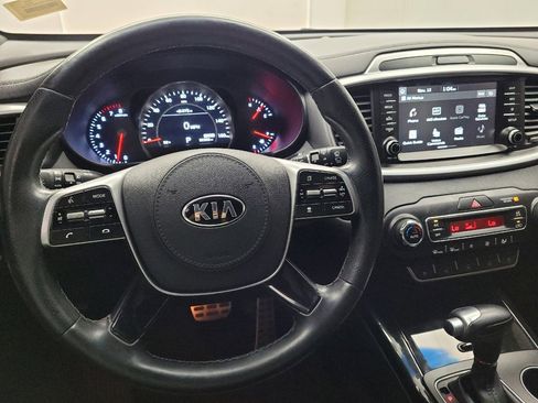 Used 2019 Kia Sorento SX image 22