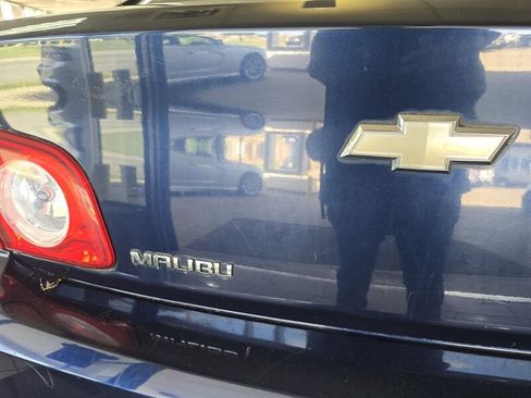 Used 2010 Chevrolet Malibu LS image 22