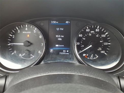 Used 2020 Nissan Rogue SL w/ Premium Package image 11