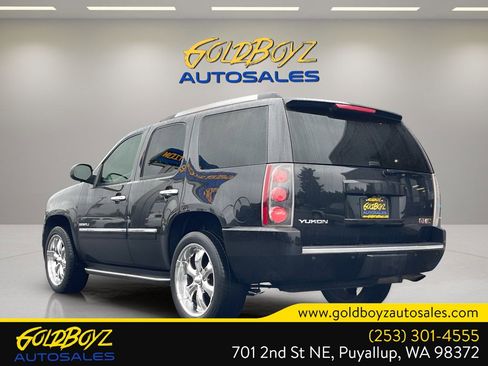 Used 2014 GMC Yukon Denali image 6