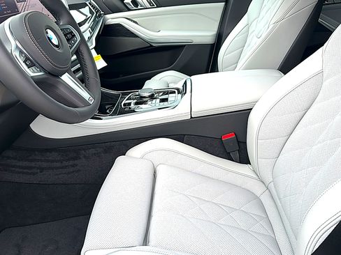 New 2026 BMW X5 sDrive40i w/ M Sport Package RWD image 10