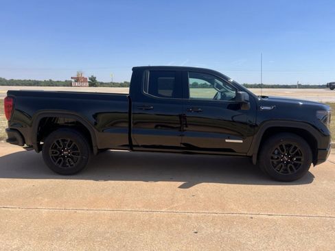 Used 2024 GMC Sierra 1500 Elevation image 2