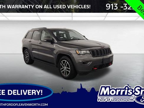 Used 2018 Jeep Grand Cherokee Trailhawk AWD/4WD image 1