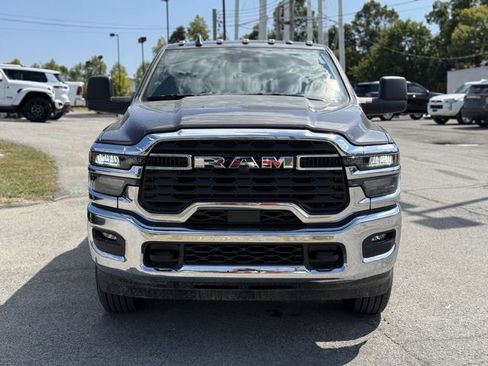 New 2026 RAM 2500 Tradesman w/ Chrome Appearance Group image 3