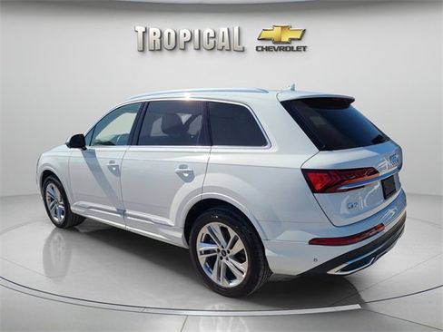Used 2023 Audi Q7 3.0T Premium Plus image 3