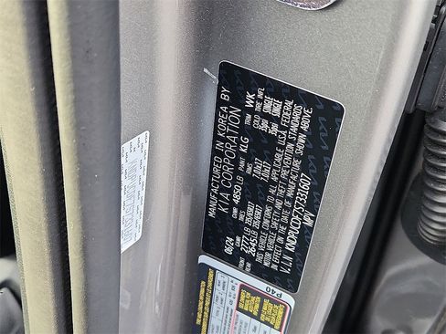 Certified 2025 Kia Sportage LX image 27