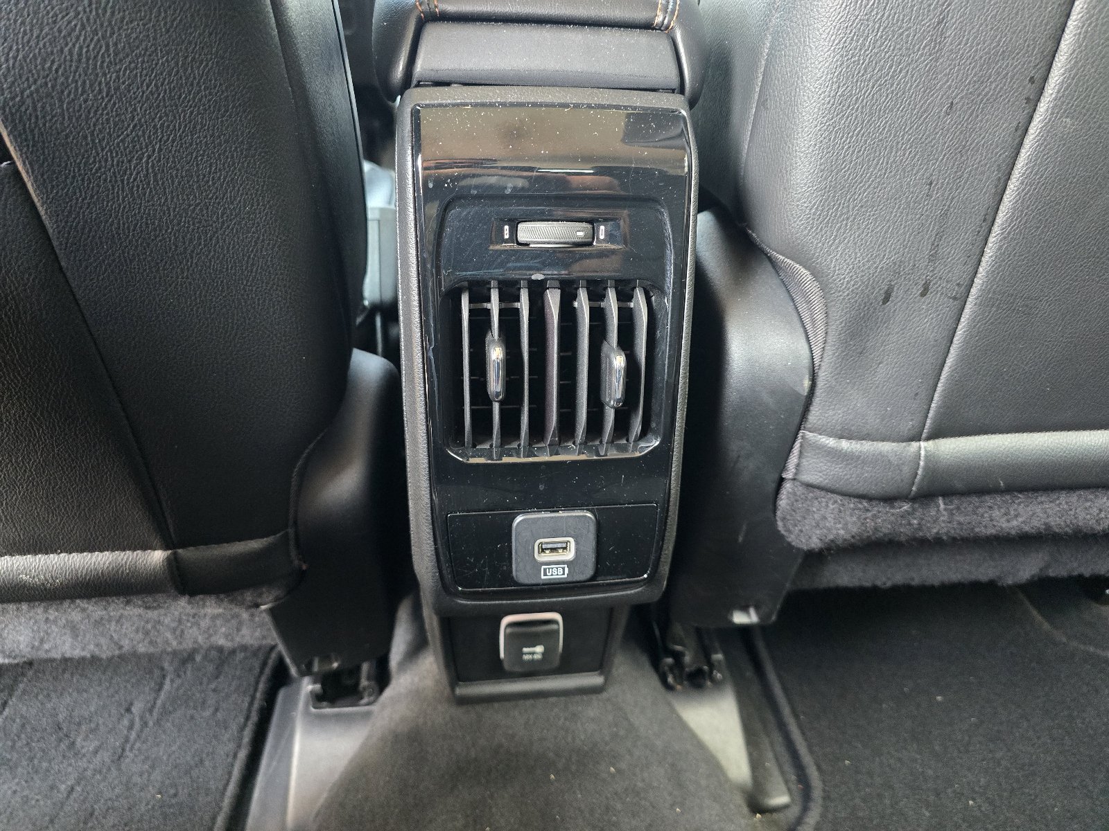 Used 2022 Jeep Compass Limited AWD/4WD image 25
