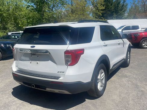 Used 2021 Ford Explorer XLT w/ Equipment Group 202A AWD/4WD image 8
