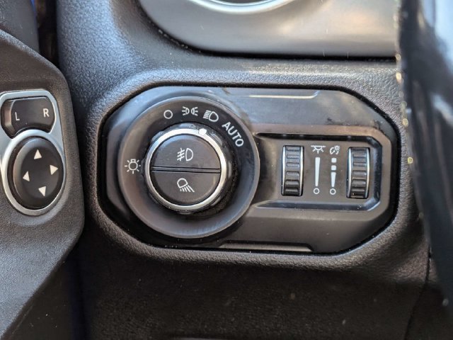 Used 2021 Jeep Gladiator Sport AWD/4WD image 18