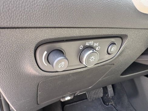Used 2022 Buick Encore GX Preferred FWD image 16